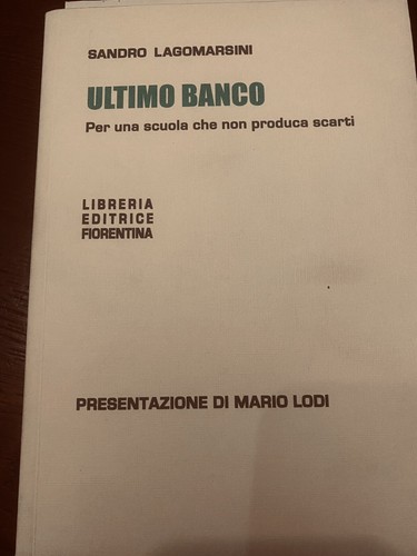 Ultimo banco per una scuola - banco,